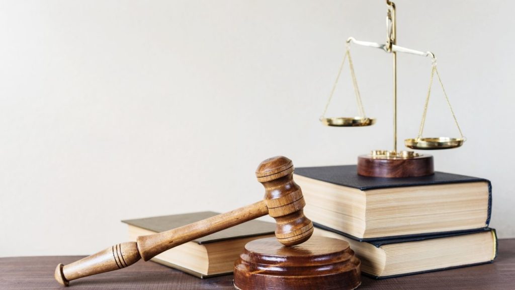 Legal Battle Between Future Group And Amazon Worsens Business Deccan